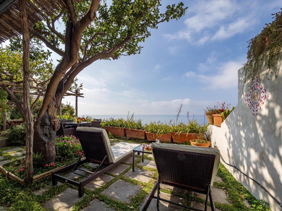 Scorcio D' Oltremare - Sea View Apt In Positano Exterior photo